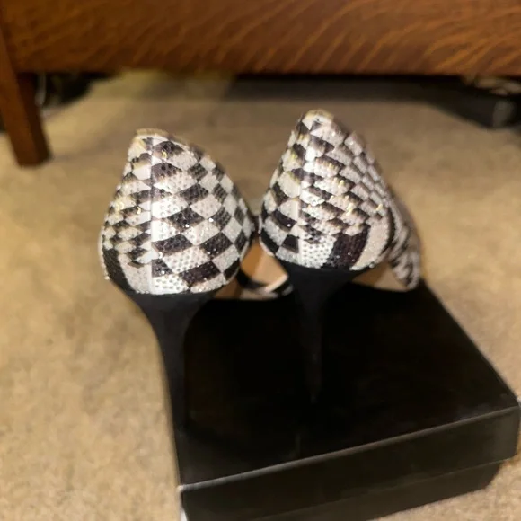 INC Kenjay heels - Picture 3 of 4